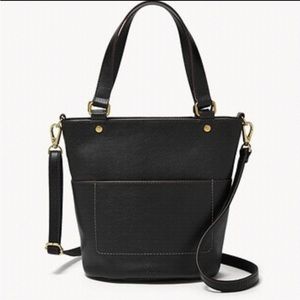 NWT Fossil Amelia Small Bucket Bag in Black